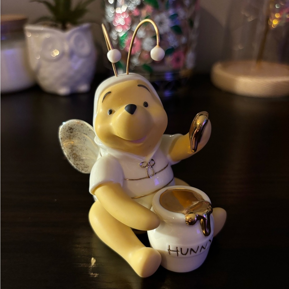 Lenox Disney Winnie the Pooh Halloween decoration